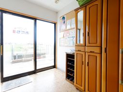 エントランスのホール情景