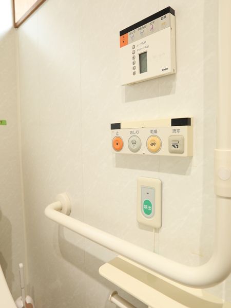 手すりとコール装置