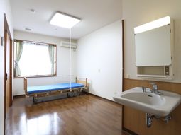 シンプルな洋室の居室