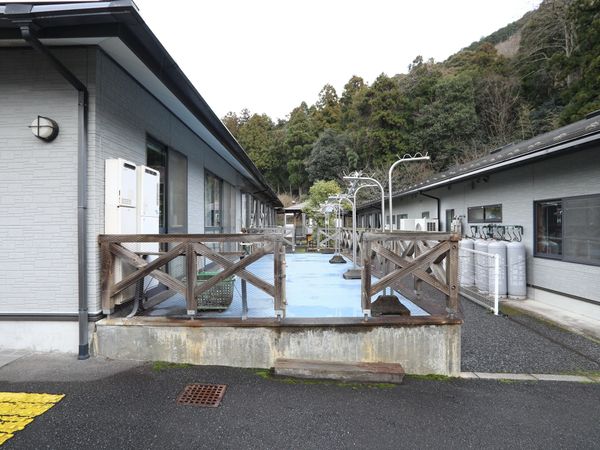 清潔感のある建物周辺