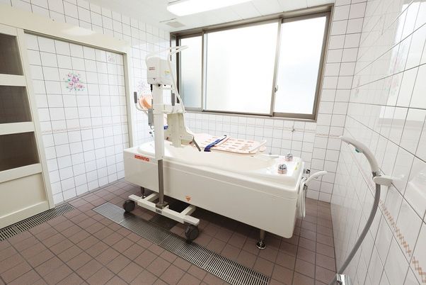 清潔な浴室設備