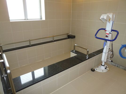 介護用設備の浴室  