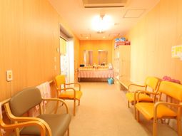 暖かみのある居室の一角