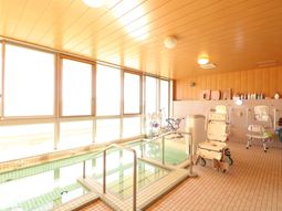 明るい浴室の様子