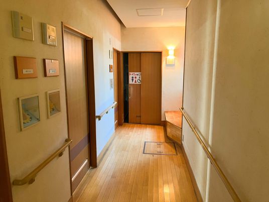 廊下と各部屋の入口