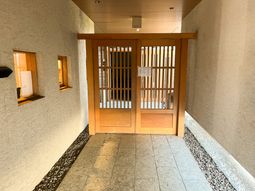 和風のエントランス
