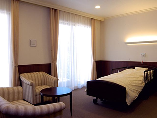 くつろぎの居室 居室 自然光が差し込む居心地の良い空間です。快適にくつろげる設計になっています。