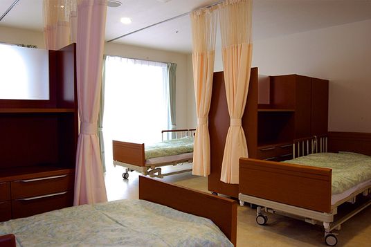 自然光が差し込む居室