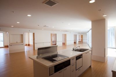 広々とした室内空間