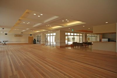 広々とした明るい室内