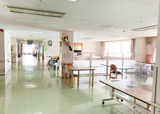 明るい廊下