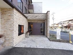 エントランスの外観