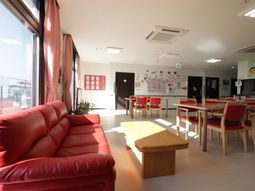 明るいリビングスペース