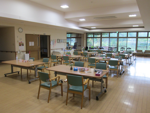 光が入る広い部屋