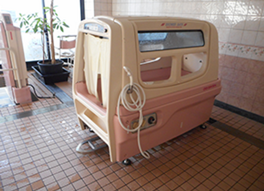入浴設備の室内