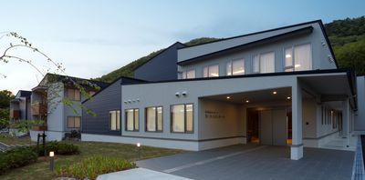 広々とした外観