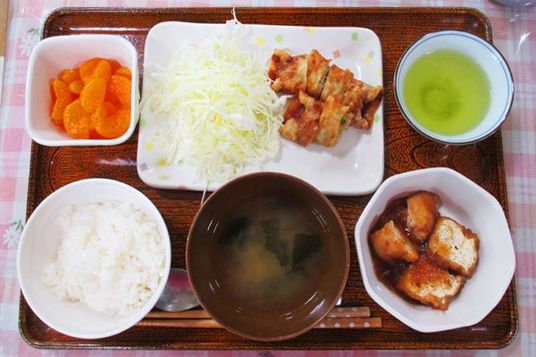 美味しそうな昼食のメニュー