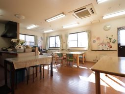 明るいダイニングルーム