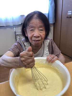 笑顔のおばあさま料理