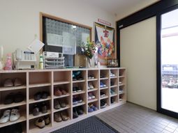 エントランスの靴収納棚