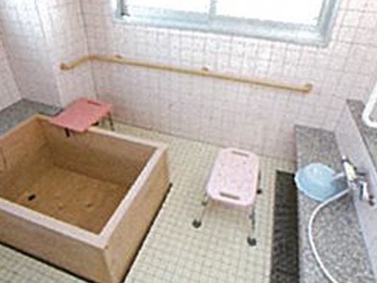 浴室の入浴設備  