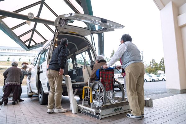 送迎車の乗降