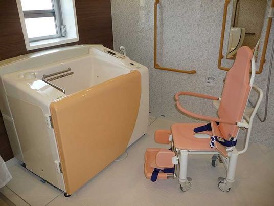 入浴用の浴槽  