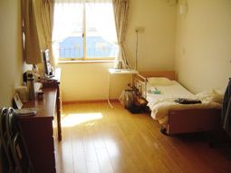 明るい個室の様子