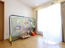 機能訓練用具と窓