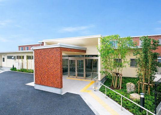 モダンな建物の外観
