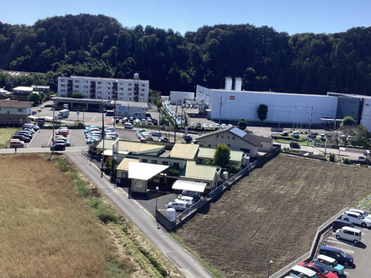 施設の外観全景  