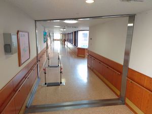 明るい廊下  