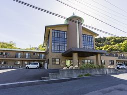 魅力的な施設の外観
