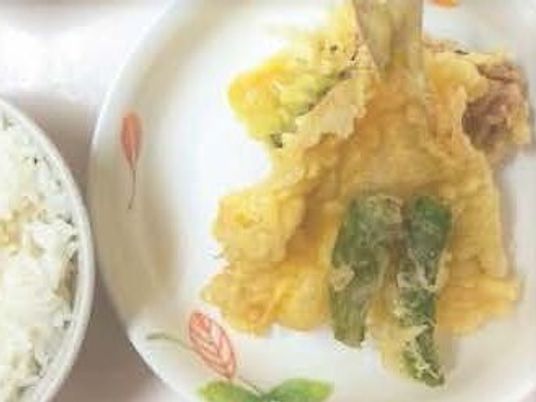 天ぷらとご飯の料理