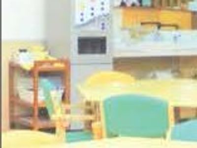 明るい食堂の家具