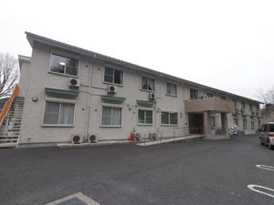 多階建ての施設外観