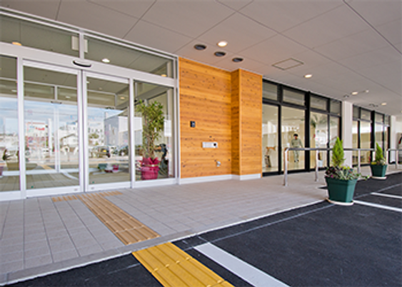 入口前エントランス