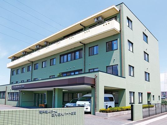 緑色の外観建物  