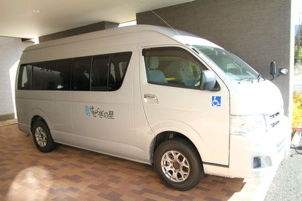 送迎車の外観