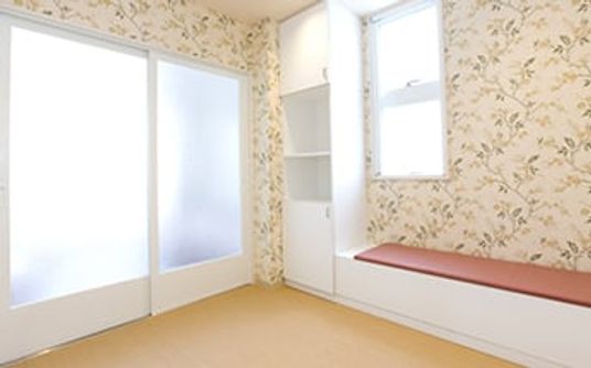 自然光が差し込む部屋