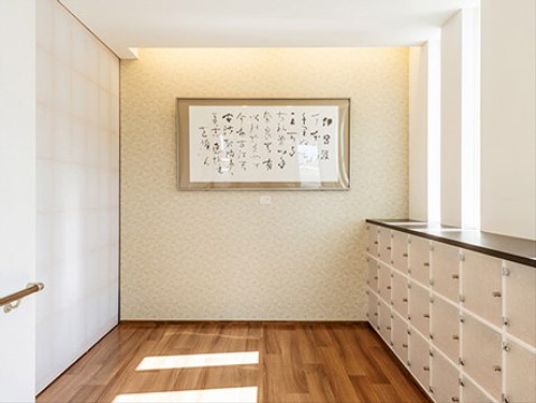 和風デザインの廊下空間