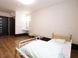 シンプルな洋室の居室