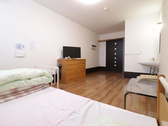 明るく清潔な居室