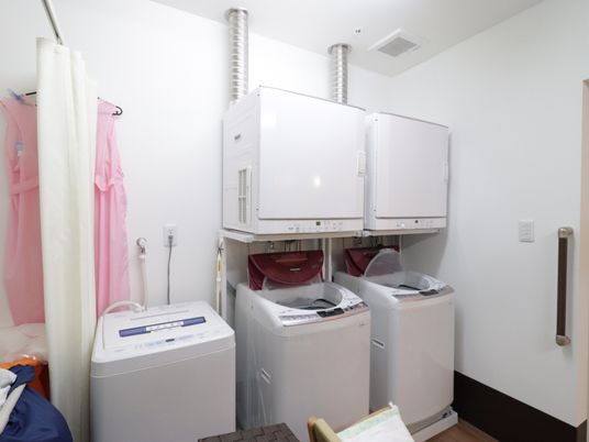 洗濯機と乾燥機の部屋