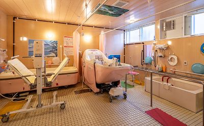 快適な入浴が楽しめる浴室