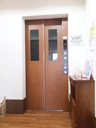 エレベーターのボタンパネル