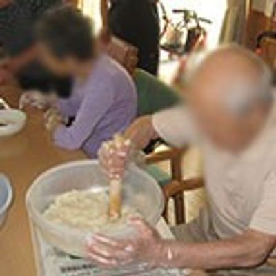 料理を楽しむ風景