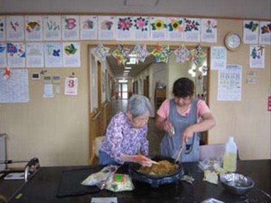 料理活動する人々