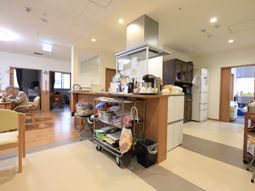 共有スペースの明るい光景