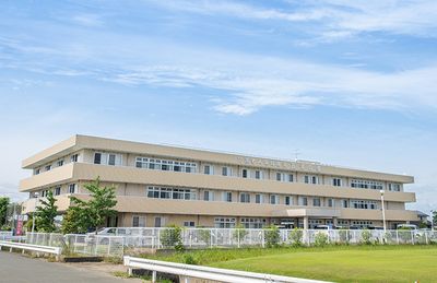 広々とした建物
